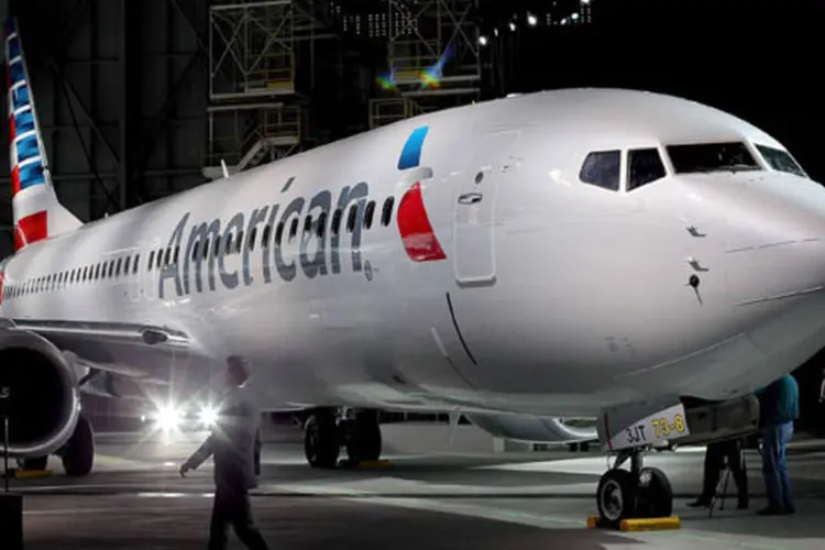 Avião: uma passageira do voo relatou o ocorrido e reclamou da ausência de funcionários da companhia para acompanhar o caso e dar suporte aos passageiros (Getty Images/Getty Images)
