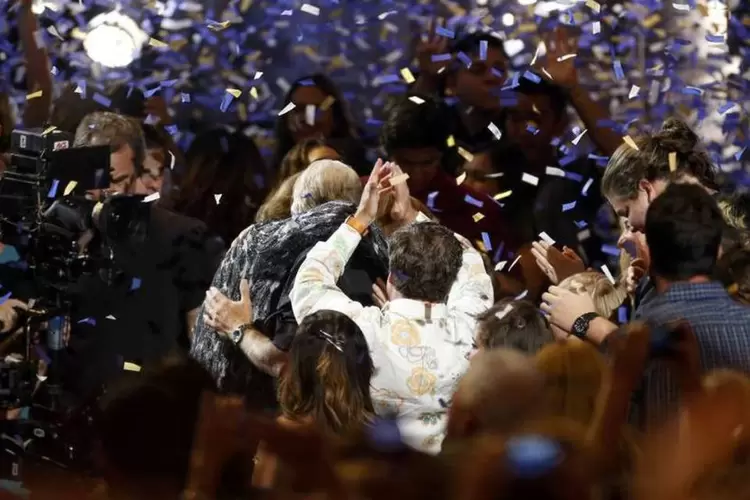 
	Final do American Idol XIII: programa j&aacute; foi uma grande atra&ccedil;&atilde;o na&nbsp;Fox, chegando a ser visto por mais de 30 milh&otilde;es de pessoas em seu auge
 (Mario Anzouni/Reuters)