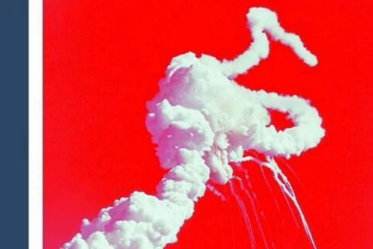 
	Mancada: foto exibe explos&atilde;o de &ocirc;nibus espacial, que matou todos seus ocupantes
 (Reprodução/Twitter)