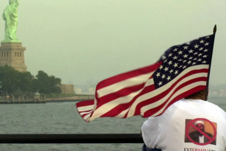 Americano usa camiseta celebrando morte de Bin Laden (Getty Images / Darren McCollester)