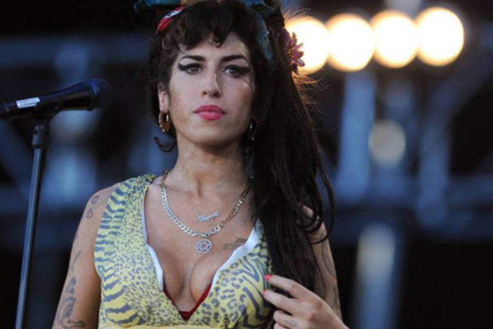 Justiça confirma morte acidental de Amy Winehouse