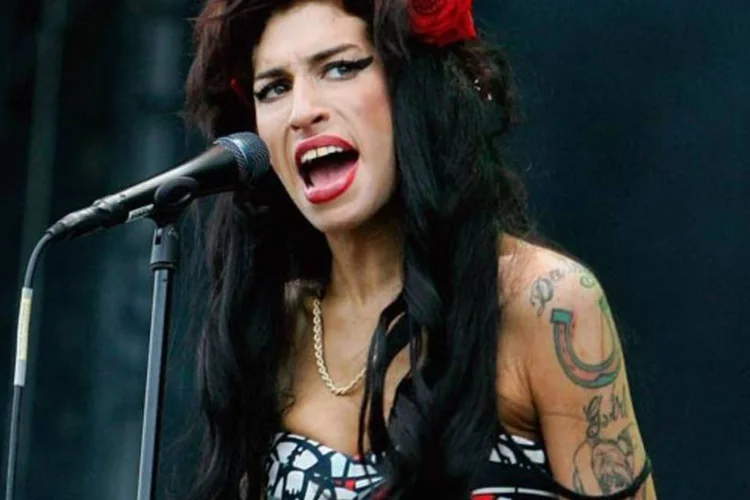 Comentarista de Rock do Daily Telegraph diz que é a "mais trágica perda de talento" de que ele consegue se lembrar (Simone Joyner/Getty Images)