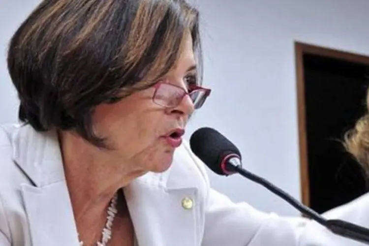Eleita na quarta-feira para uma vaga no TCU, Ana Arraes disse que fez uma campanha "limpa" (Saulo Cruz/Agência Câmara)