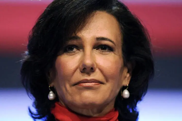 
	Ana Bot&iacute;n, do Santander: banco havia expressado anteriormente interesse no portugu&ecirc;s Novo Banco - sucessor do Banco Espirito Santo, que foi resgatado pelo governo
 (Eloy Alonso/Reuters)