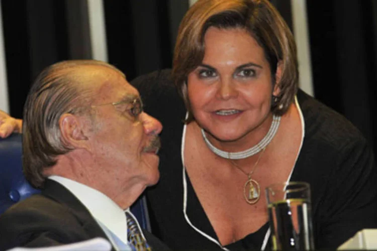 A candidata do PT à reeleição no governo do Pará, Ana Júlia Carepa, e o presidente do Senado, José Sarney (Arquivo/ABr)