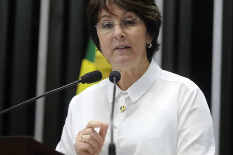 
	Senadora Ana Rita (PT-ES): decis&atilde;o foi anunciada pela presidente da Comiss&atilde;o
 (Moreira Mariz/Agência Senado)