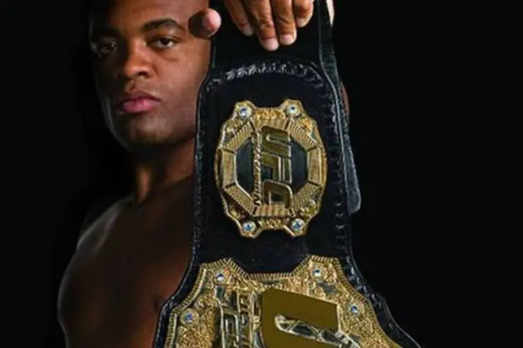 Diferente: Anderson Silva, o maior lutador de MMA da atualidade e campeão do peso-médio do UFC, é garoto-propaganda de marcas como Nike, Burger King e Philips (Divulgação/Anderson Silva)