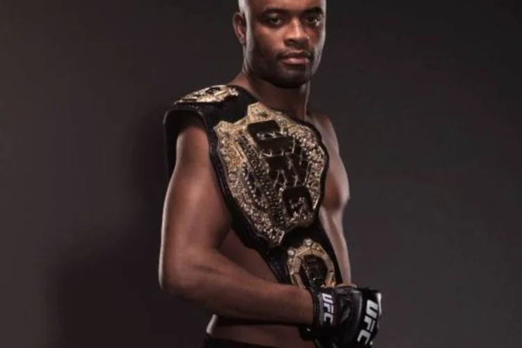 As paredes estampam fotos das últimas lutas de Anderson contra Yushin Okami no UFC Rio, e Vitor Belfort no UFC 136 (Divulgação/9ine)