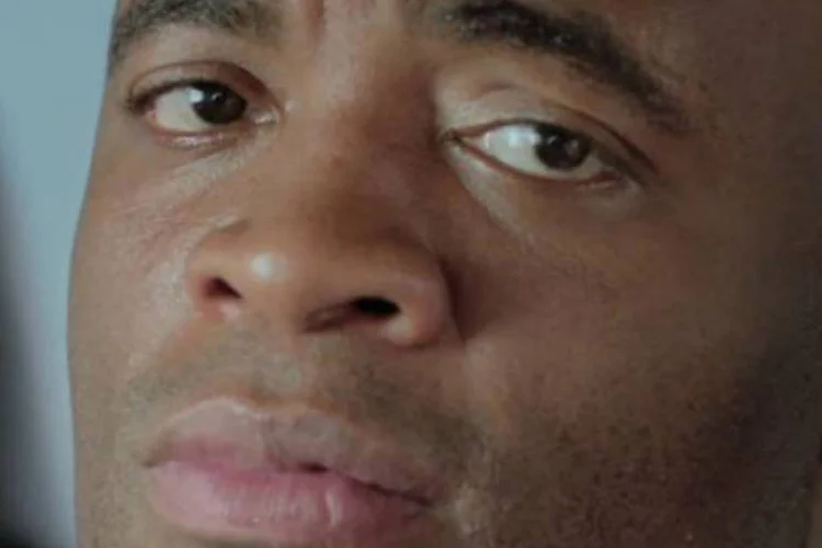 
	Anderson Silva: depois do grave acidente em Las Vegas, o lutador pode ficar at&eacute; seis meses longe do oct&oacute;gono
 (Reprodução/YouTube)