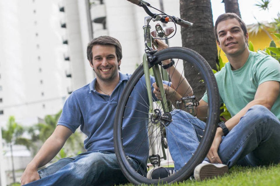 Empreendedores esperam faturar R$ 2 mi com entregas de bike