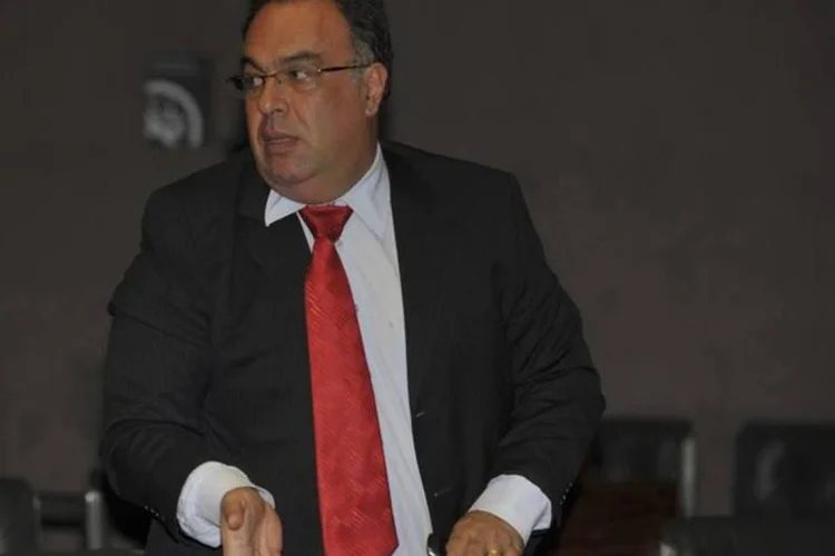 André Vargas: sentença também inclui uma multa equivalente a R$ 492,5 mil a ser paga por Vargas (José Cruz/Agência Brasil)