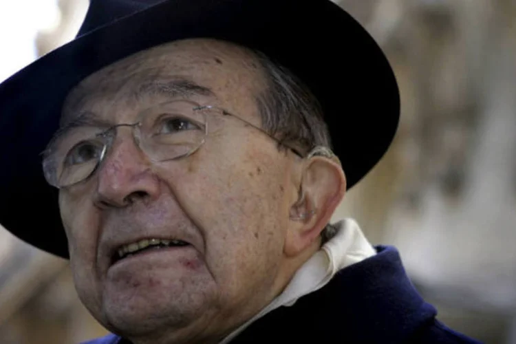 
	Giulio Andreotti: o ex-premi&ecirc; era conhecido por sua perspic&aacute;cia pol&iacute;tica, seu humor sutil e alus&otilde;es espirituosas
 (REUTERS/Alessandro Bianchi)
