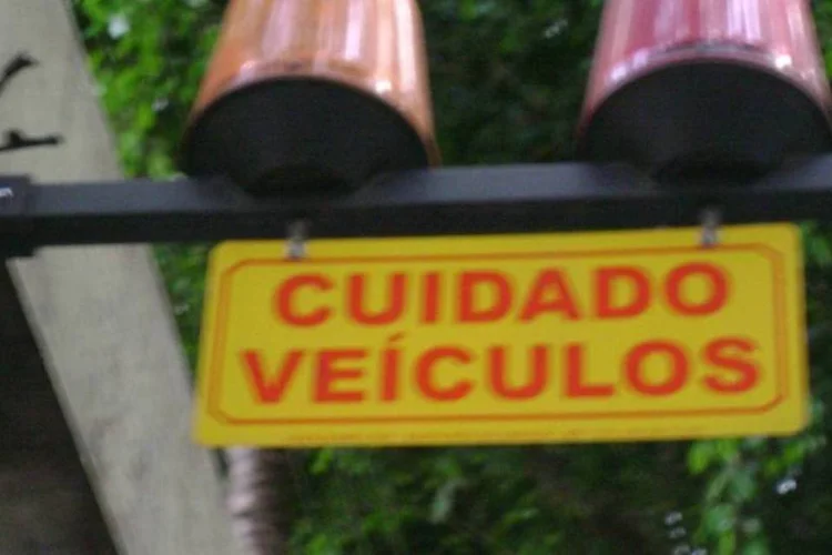 
	Em cada mil resid&ecirc;ncias, 400 t&ecirc;m um carro ou mais na garagem
 (Andrevruas/Wikimedia)