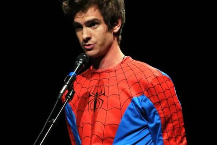 O ator Andrew Garfield vestido de Homem-Aranha (Kevin Winter/Getty Images)