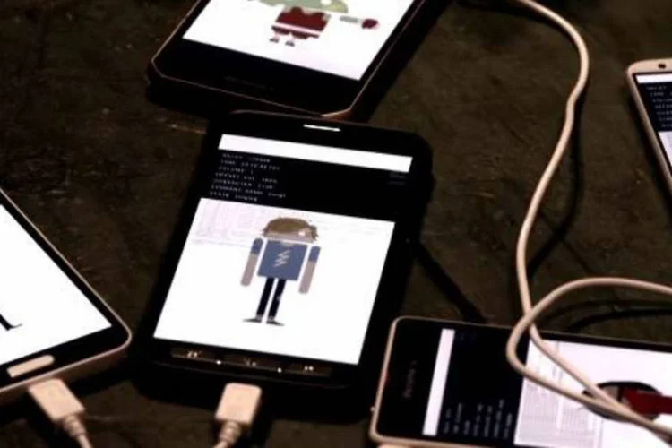 Androidify e Beethoven: vídeo foi publicado na conta do YouTube do Android Japão (Reprodução/YouTube/Google Japan)