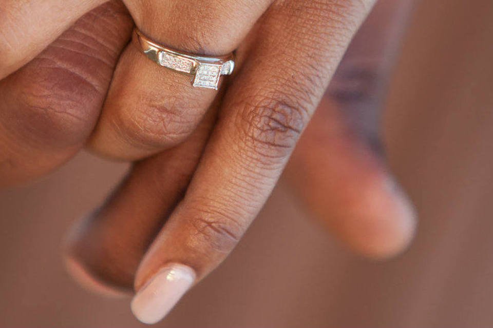 Paralisação do governo deixa casais esperando no altar nos EUA