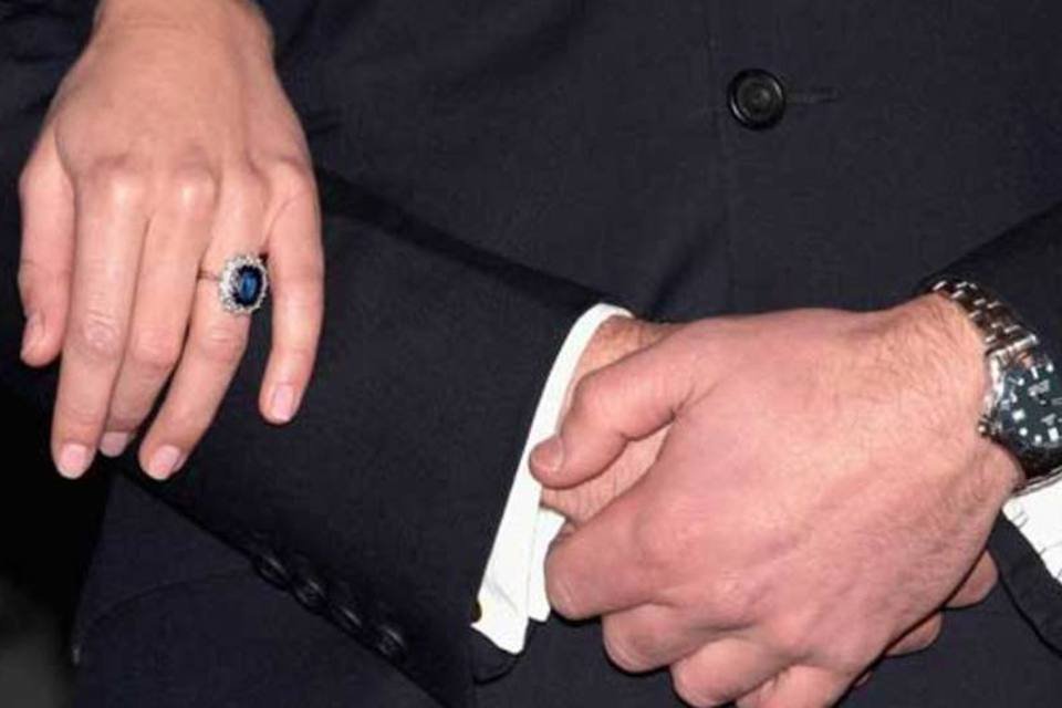 Na China, falsificação de anel de noivado de Kate Middleton custa US$ 7