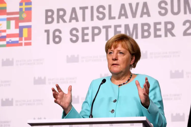 
	Merkel: na opini&atilde;o de Merkel, &quot;Bratislava foi o ponto de partida para mais trabalho. N&atilde;o para grandes declara&ccedil;&otilde;es ou mudan&ccedil;as de tratados,
 (Leonhard Foeger / Reuters)