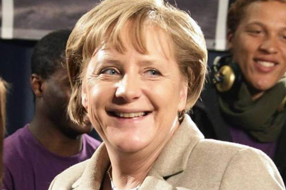 Merkel reivindica uma política econômica comum