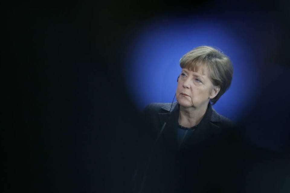Merkel diz ter esperança de um acordo entre a Grécia e a UE