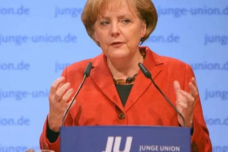 Merkel: "Eu considero que bônus da zona do euro seriam absolutamente errados. Nós precisamos abandonar esse caminho de uma união de dívidas" (Wikimedia Commons)