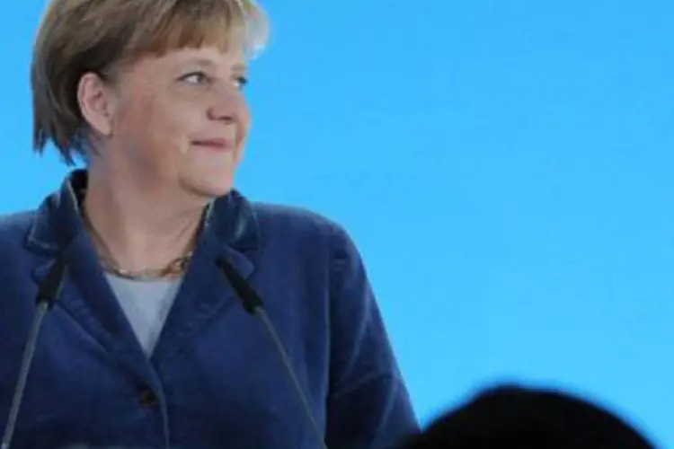 Um porta-voz do Ministério das Finanças germânico ressaltou a satisfação do governo de Angela Merkel pela 'elevada participação voluntária' no resgate grego (Angelika Warmuth/AFP)