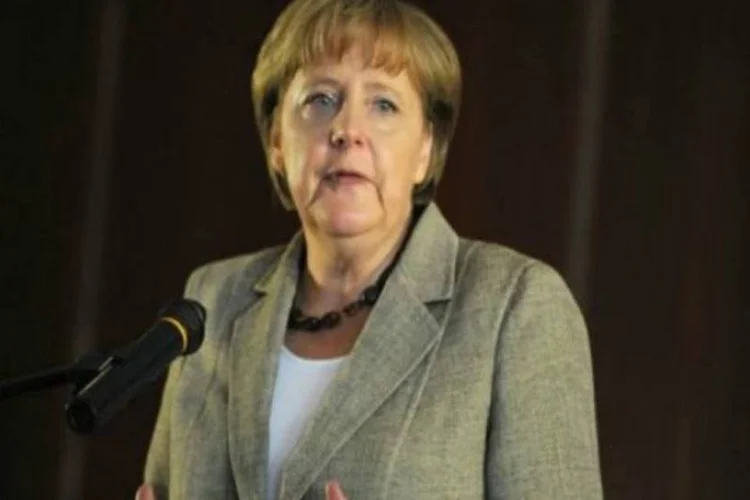 A chanceler alemã, Angela Merkel, anunciou o pacote de ajuda (Pius Utomi Ekpei/AFP)
