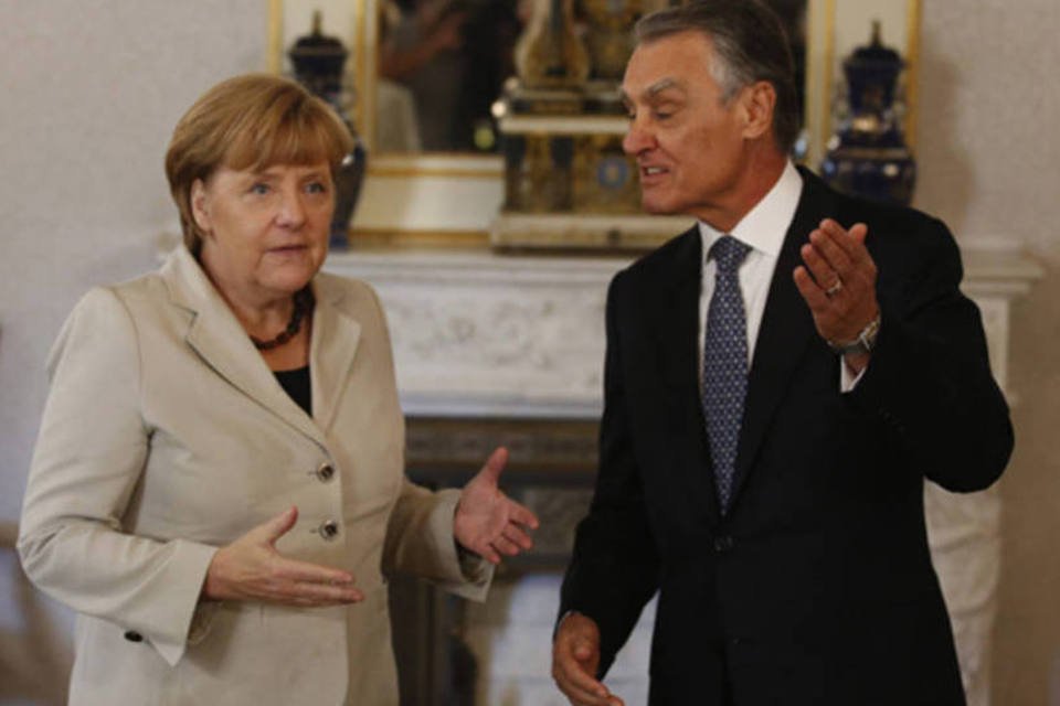 Angela Merkel ameniza discurso de austeridade em Portugal