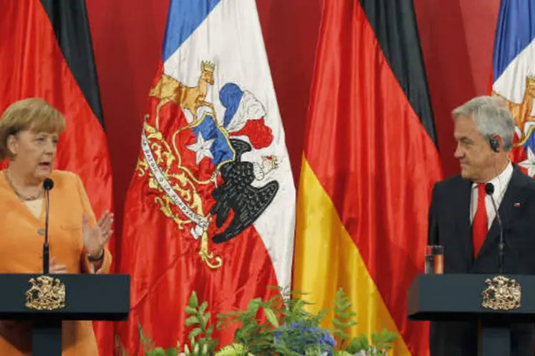 Angela Merkel e Sebastian Piñera: líderes participam de cúpula da Comunidade dos Estados da América Latina e do Caribe (CELAC) e da União Europeia (UE) no Chile (Reuters)