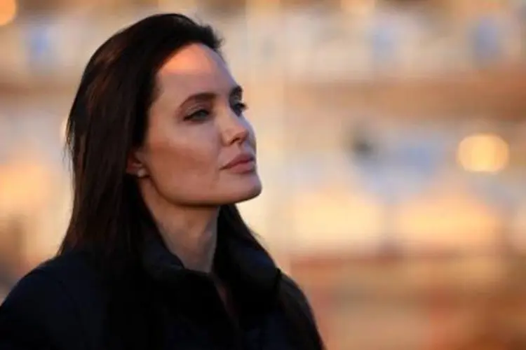 A atriz Angelina Jolie é vista durante visita a Khanke, Iraque: estrela de Hollywood falou ante o Conselho na qualidade de enviada especial do Alto Comissariado da ONU para os Refugiados (Safin Hamed/AFP)