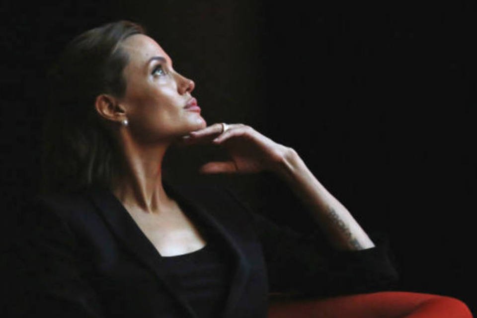 Pezão sanciona Lei Angelina Jolie