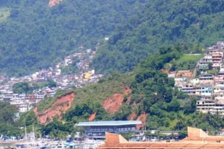 Vista do Morro da Carioca, no centro de Angra dos Reis, onde houve desabamento
