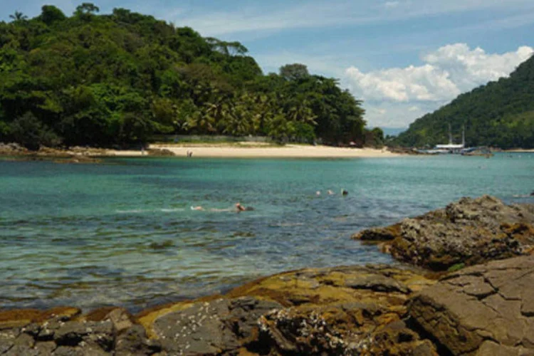 Angra dos Reis não vive só de turismo e belezas naturais (.)