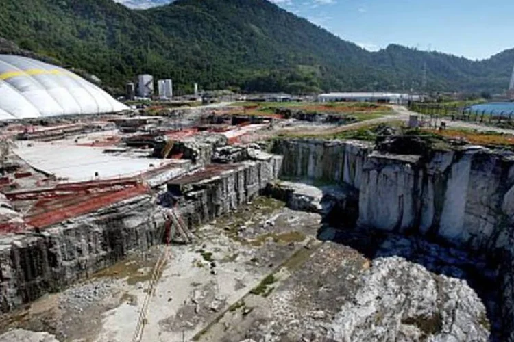 Obra da Usina Nuclear Angra 3:  envoltório de contenção consiste em uma esfera de aço carbono especial 
