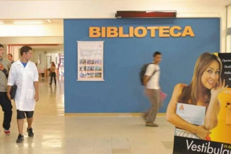 Parte interna de uma das universidades da Ahanguera Educacional: nova operação na bolsa pode levantar 660 milhões de reais (.)
