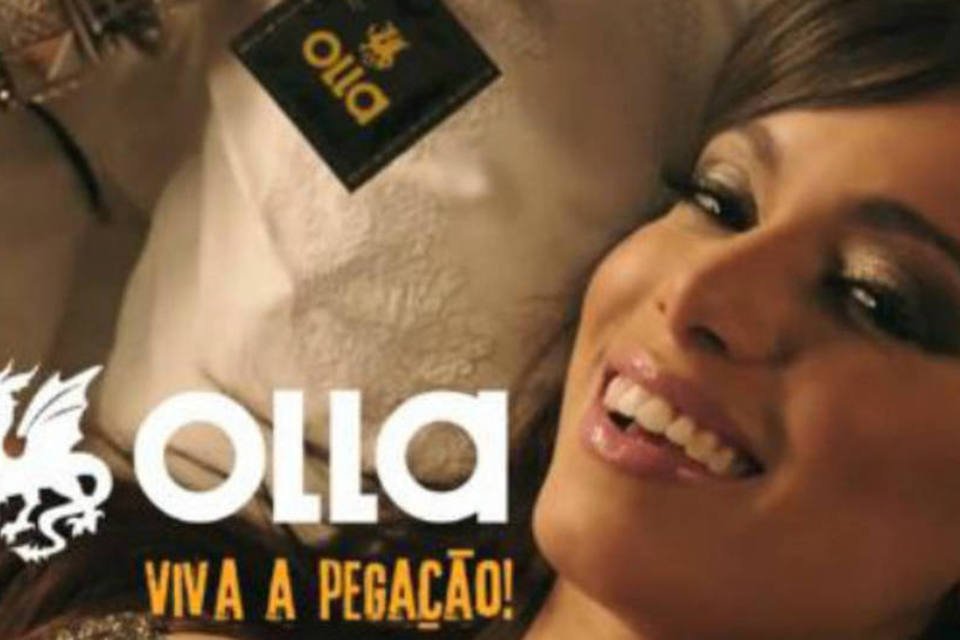 Veja Anitta como garota-propaganda da camisinha Olla