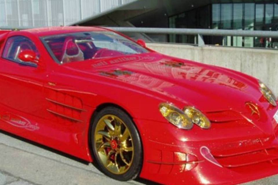 Mercedes banhada de ouro e rubis custa R$ 20 milhões