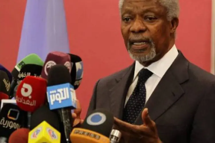 Annan: Para o grupo islamita, também são responsáveis pelo sucedido em Tremseh o enviado especial da ONU e da Liga Árabe para a Síria, Kofi Annan (Louai Beshara/AFP)