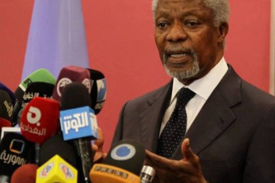 Kofi Annan diz estar frustrado com mortes na Síria