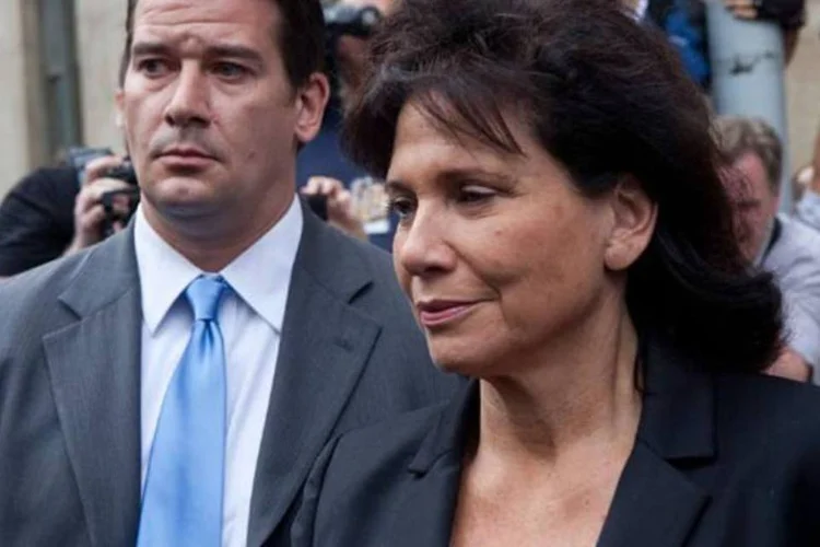 Anne, também de 62 anos, é uma famosa jornalista do canal francês "TF1" (Andrew Burton/Getty Images)