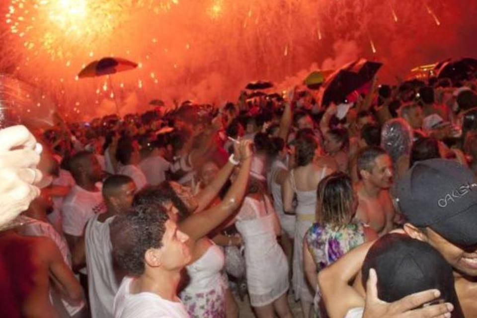 
	Ano novo (2012) em Rio de Janeiro: festa na praia de Copacabana &eacute; considerada uma das melhores do mundo
 (Konrad Fiedler/Getty Images)