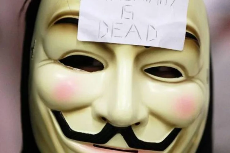 Ação do grupo Anonymous foi uma represália ao fechamento do Megaupload (Justin Sullivan/Getty Images)