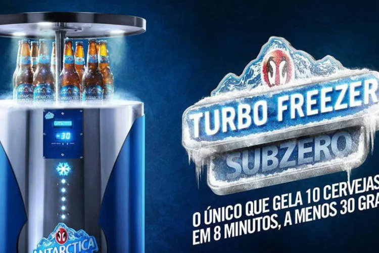 Turbo Freezer Sub Zero: bebidas são mergulhadas em um líquido refrigerado (Reprodução)