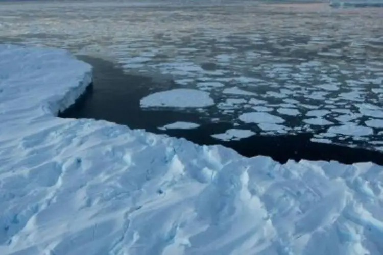 Antártica: o naufrágio pode provocar vazamento de óleo, que violaria os tratados internacionais