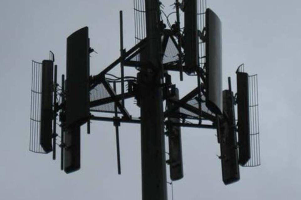 Sindicato de operadoras cobra lei para instalação de antenas