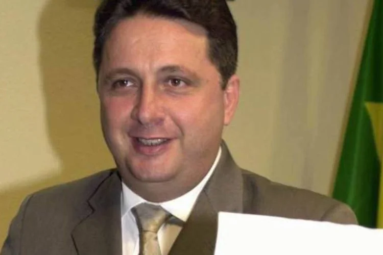 
	Anthony Garotinho (RJ) levantou suspeitas de que estaria havendo &quot;negociata&quot; para a aprova&ccedil;&atilde;o da Medida Provis&oacute;ria dos Portos (MP 595/2012)
 (Wikimedia Commons)
