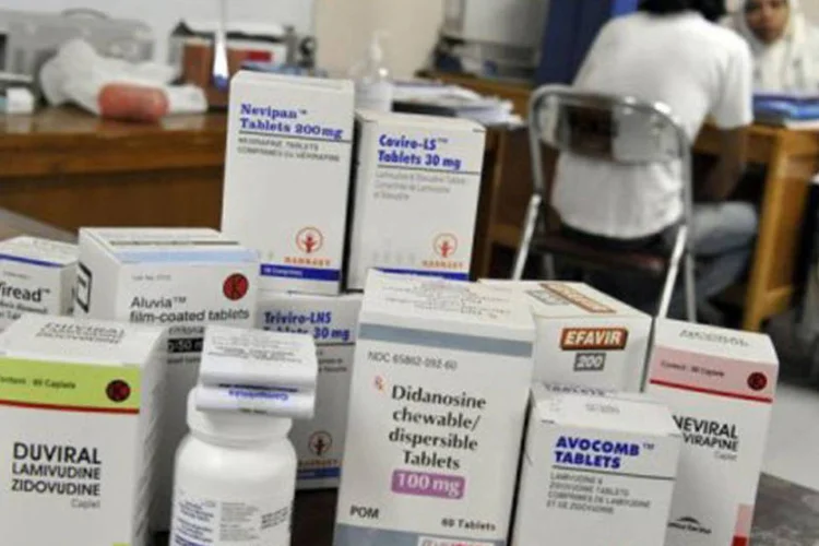 Maior acesso ao tratamento com antirretrovirais prolonga vida dos pacientes
 (Romeo Gacad/AFP)