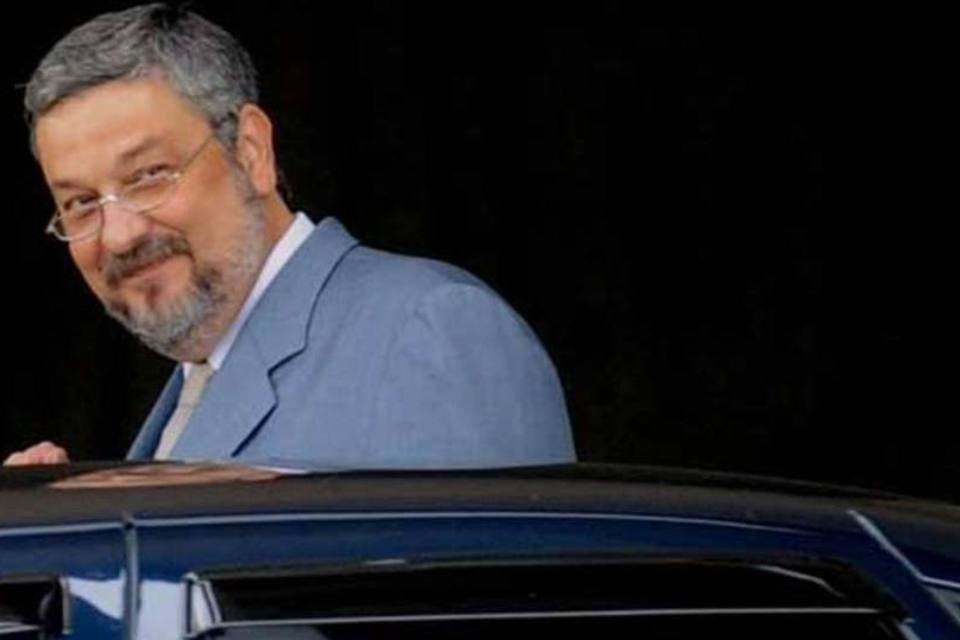 Palocci inaugura transição entre governos Lula e Dilma