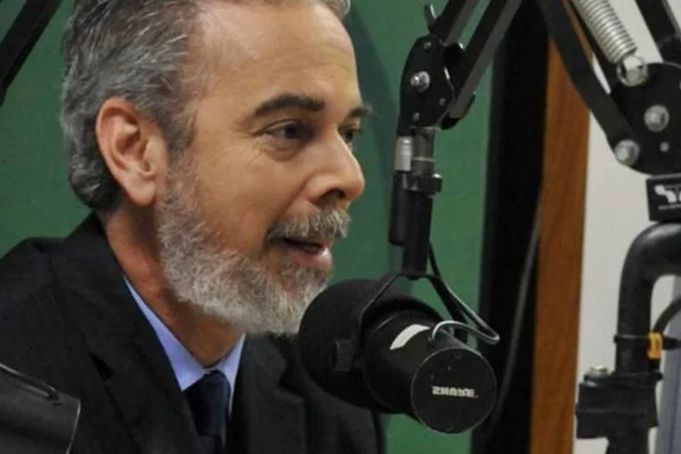 Antônio Patriota, ministro das Relações Exteriores: “houve muita destruição. Há necessidades e carências de todo o tipo" (Elza Fiúza/ABr)