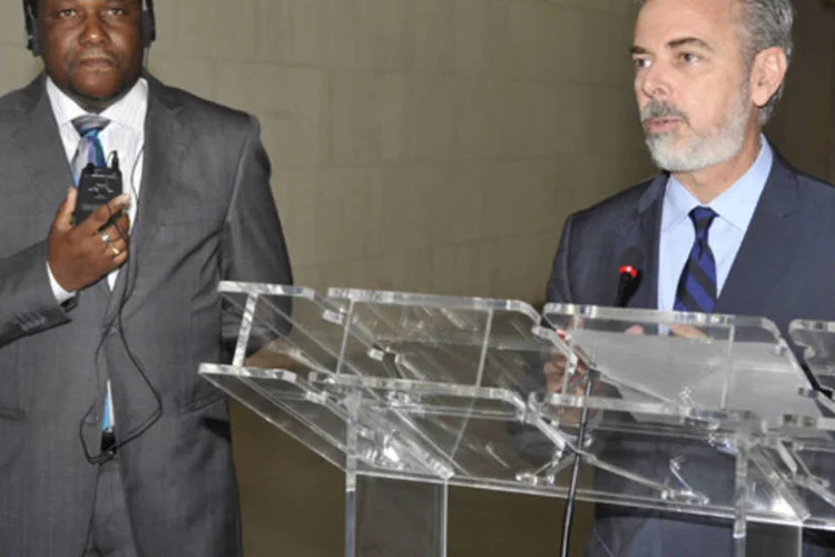 Alva Baptiste e Antonio Patriota: Antonio Patriota comentou ainda as declarações da secretária de Estado adjunta para América Latina dos Estados Unidos (Valter Campanato/ABr)